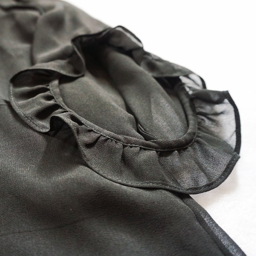 Black Ruffled Long-sleeve - Picture 6 of 8